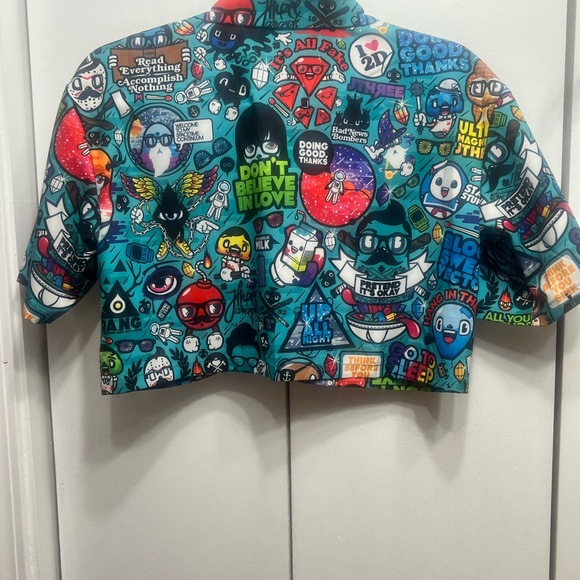 Crop Top (NEVER WORN) - Picture 3 of 3